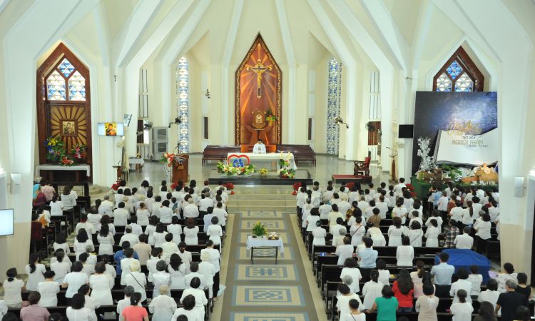 Hình ảnh: Thánh lễ Hội Đức Mẹ Hằng Cứu Giúp đầu tháng 01/2020
