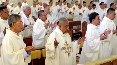 Ba giám mục Philippines làm trung gian trong tiến trình hòa bình với phiến quân cộng sản