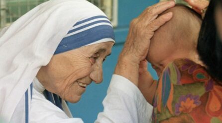 Mẹ Têrêxa Calcutta – Vị Thánh Thực Thi Lòng Thương Xót Chúa